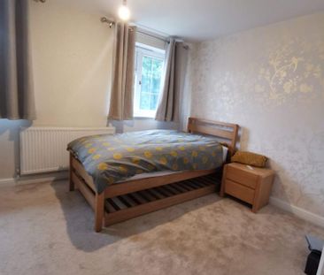 4 bedroom semi-detached house to rent - Photo 1