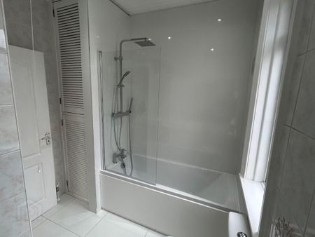 17 Manna Grove, Belfast, BT5 6AJ - Photo 2