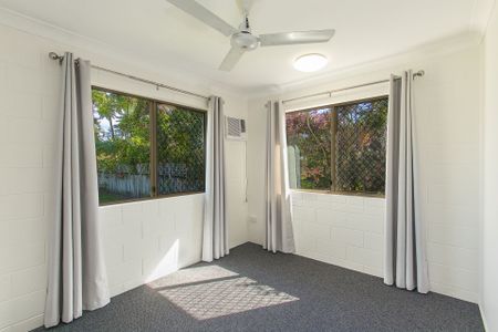 10 Dalkeith Crescent, Mount Louisa - Photo 3