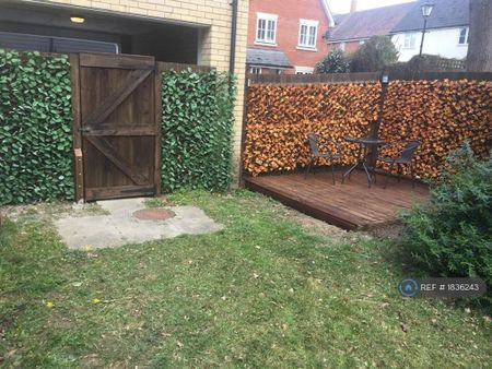 2 bedroom maisonette to rent - Photo 5