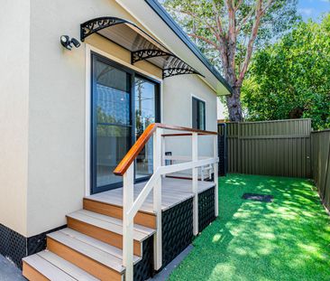 Newly Built Granny Flat | Convienient | Private | Pet Friendly - Photo 2