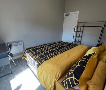 University Street, Room 7, All Bills Included, Belfast, BT7 1FZ - Photo 6
