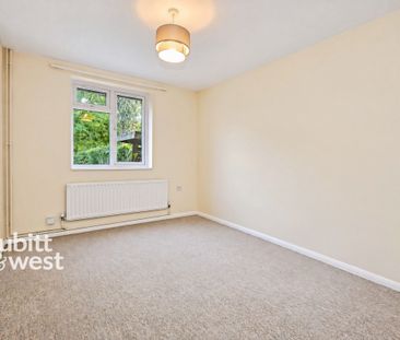 4 bedroom detached bungalow to rent - Photo 6