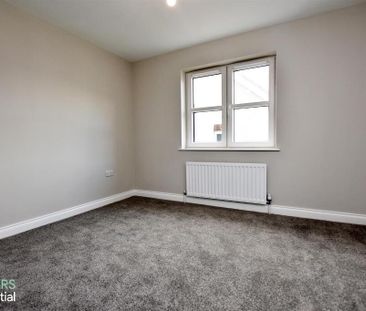 Apt 5, 12a Highgrove Meadows, Belfast, BT13 3FX - Photo 2