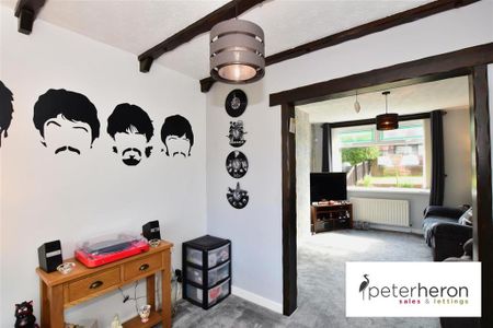 2 bedroom semi-detached house to rent - Photo 2