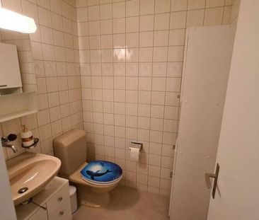 Grosszügige Dachwohnung mit Balkon! 1. Monat GESCHENKT! - Photo 6