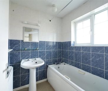 3 bedroom semi-detached house to rent - Photo 6