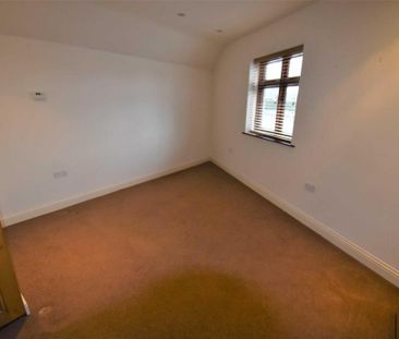 2 bedroom detached bungalow to rent - Photo 1