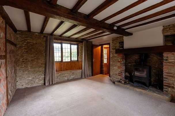 Tucks Lane, Longworth, Abingdon, Oxfordshire, OX13 - Photo 1