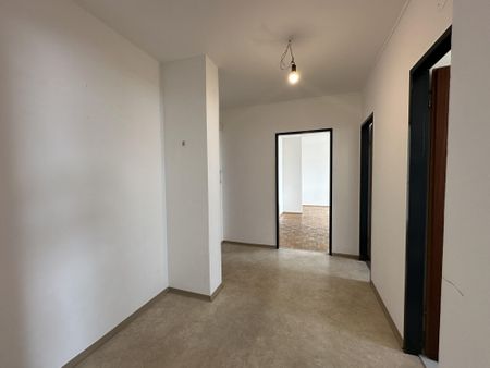 2-Zimmerwohnung im DG in Top-Lage im 8. Bezirk (auch als WG geeignet) - Photo 3