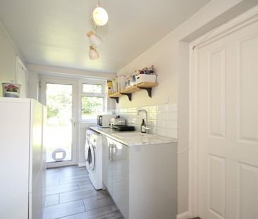 Horsell, Woking - Photo 6