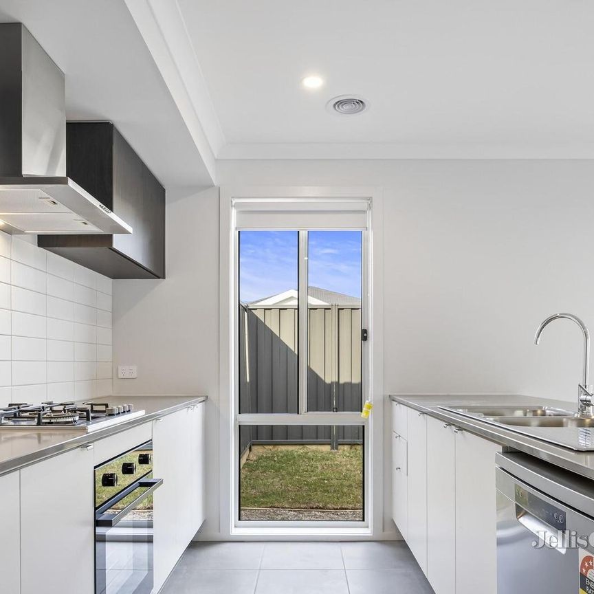 1 Goddard Street, Lucas - Photo 1