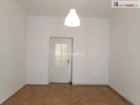 Velmi pěkný byt 1+kk po rekonstrukci, Praha 10 - Vršovice - Фото 4