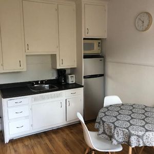 Logement 3 1/2 à louer à Villeray - Photo 2