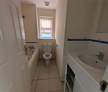 Deans Gate, Willenhall, West Midlands, WV13 - Photo 5