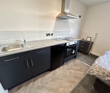 Studio to rent - Photo 6