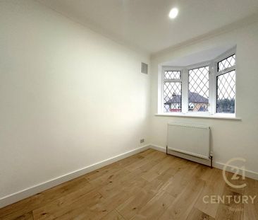 4 bedroom semi-detached house to rent - Photo 4