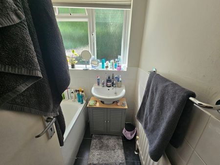 Redwood Way, Southampton - Photo 3