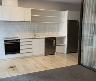 Apartment Living - Photo 3