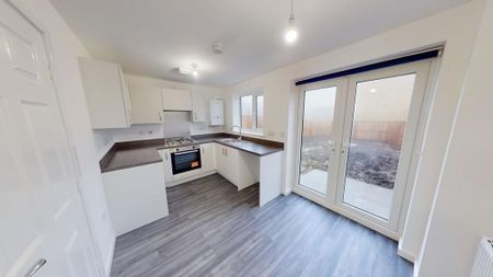 2 bedroom semi-detached house to rent - Photo 4