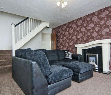 2 bedroom terraced house to rent - Photo 2
