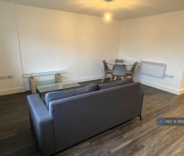 1 bedroom flat to rent - Photo 2