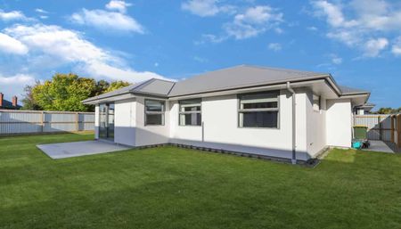 Brand New. Light Filled. Effortlessly Easy. - Photo 4