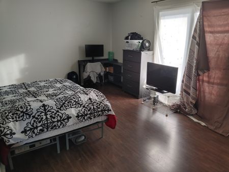 2712 7th Ave, Regina - Photo 2