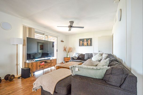 Experience the Ultimate Coastal Lifestyle in Port Hedland - Photo 1