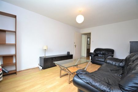 Vaughan Williams Close, London, SE8 - Photo 2