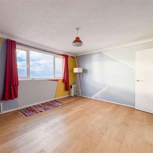 Marina, St. Leonards, TN38 - Photo 1