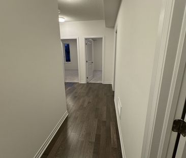 For Lease - 3278 Crystal Drive, Oakville, Ontario - Photo 1