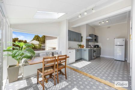 Welcome to Sunshine Cottage - Where Classic Charm meets Modern Luxury - Photo 3