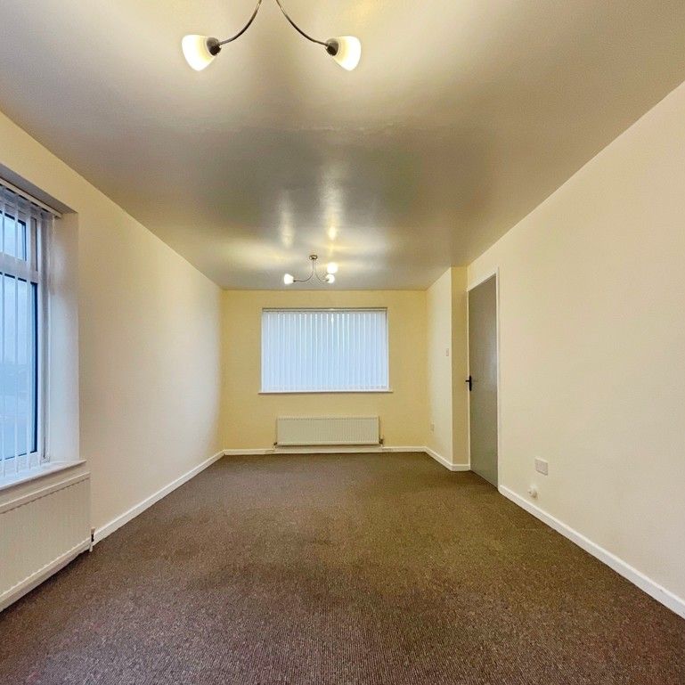 2 bedroom Detached Bungalow to let - Photo 1