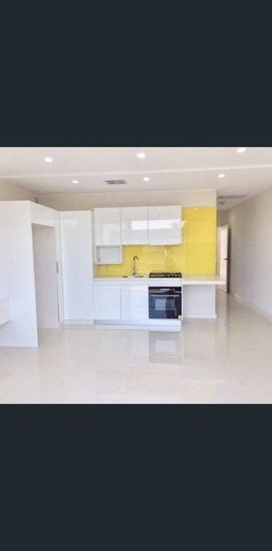 3/266 Unwins Bridge Road, Sydenham, NSW 2044 - Photo 1