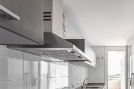 3 bedroom luxury penthouse for rent in Puerto Banus, Spain - Photo 4