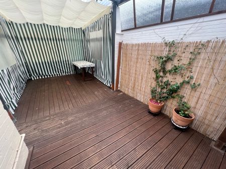 2 bedroom semi-detached bungalow to rent - Photo 3