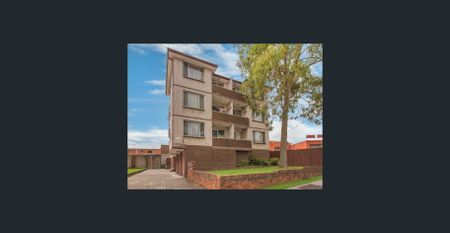 Prime Location! - Photo 4