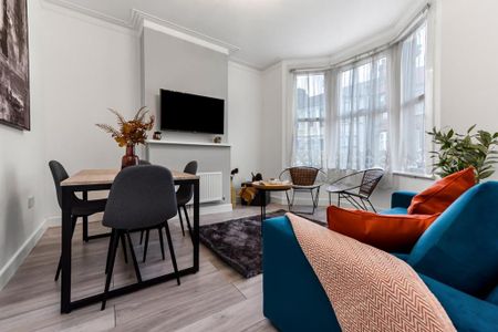 4 bedroom house to rent - Photo 2