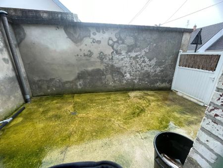 Location Maison 4 pièces 83 m2 à Saint-Quentin - Photo 2