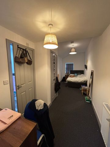 147 HUBERT ROAD - Photo 5