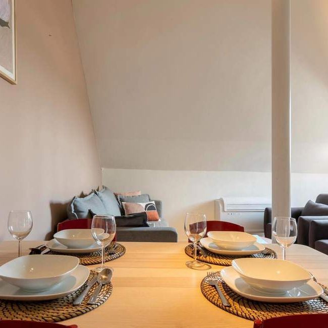 Duplex te huur in Antwerpen voor € 2.000 met 2 slaapkamers - Foto 1