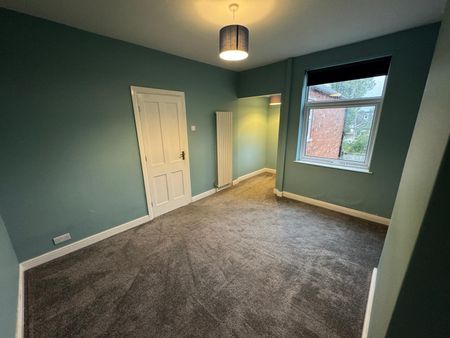 Avenue Road Extension - Photo 5
