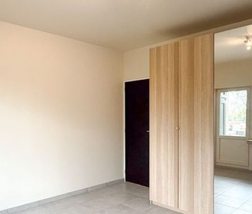 Appartement te huur in Beveren-Waas voor € 775 met 1 slaapkamer - Photo 3