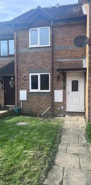 Willenhall Drive, Hayes, Middlesex, UB3 2UT - Photo 2