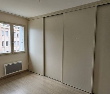 Location appartement 4 pièces 90 m² à Privas (07000) - Photo 3