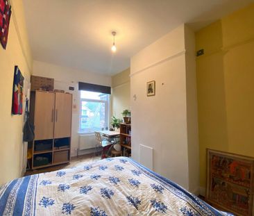 4 bedroom townhouse to rent - Photo 3