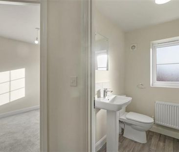 3 bedroom detached house to rent - Photo 5