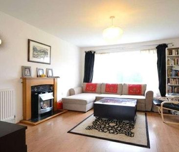 Portland Drive, Church Crookham, Fleet, Hampshire, GU52 - Photo 3