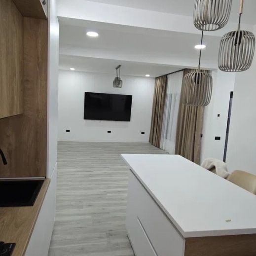 Casa de inchiriat in Lazu, Lazu - 90 mp - Fotografie 1